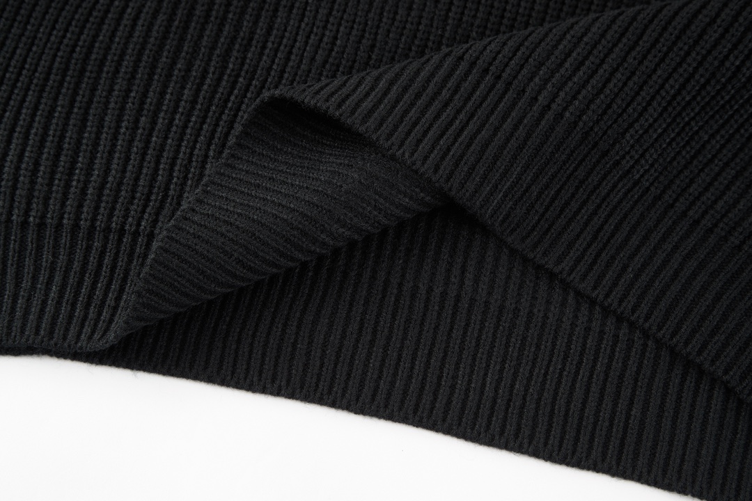 Cuff Jacquard Cashmere Sweater