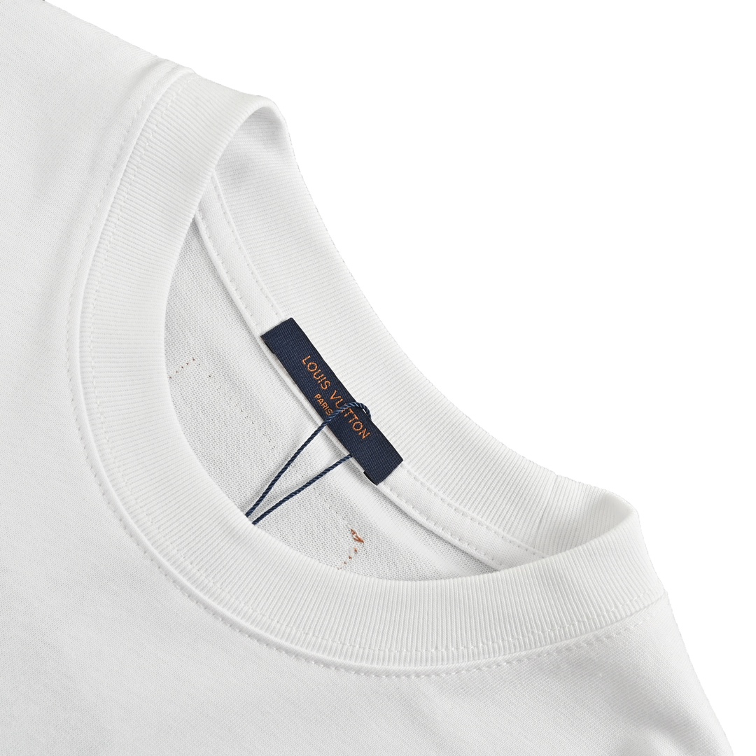 Hand-painted large letters T-shirt