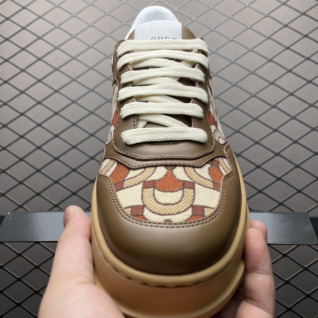 Screener Thick-soled Dirty Sneakers