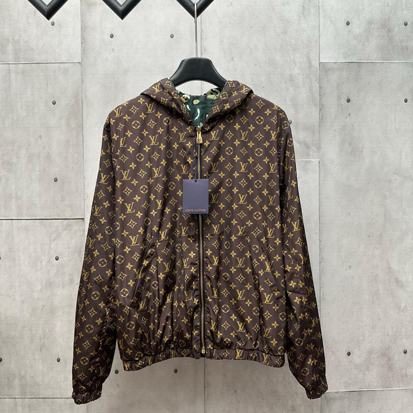 reversible hooded zip-up jacket