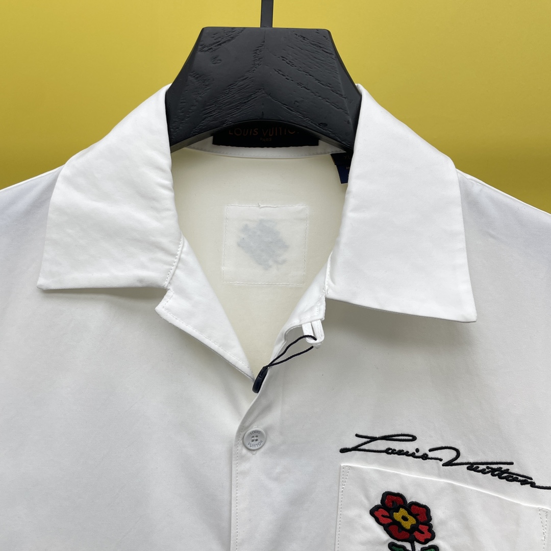 Rose Embroidered Short-sleeved Shirt