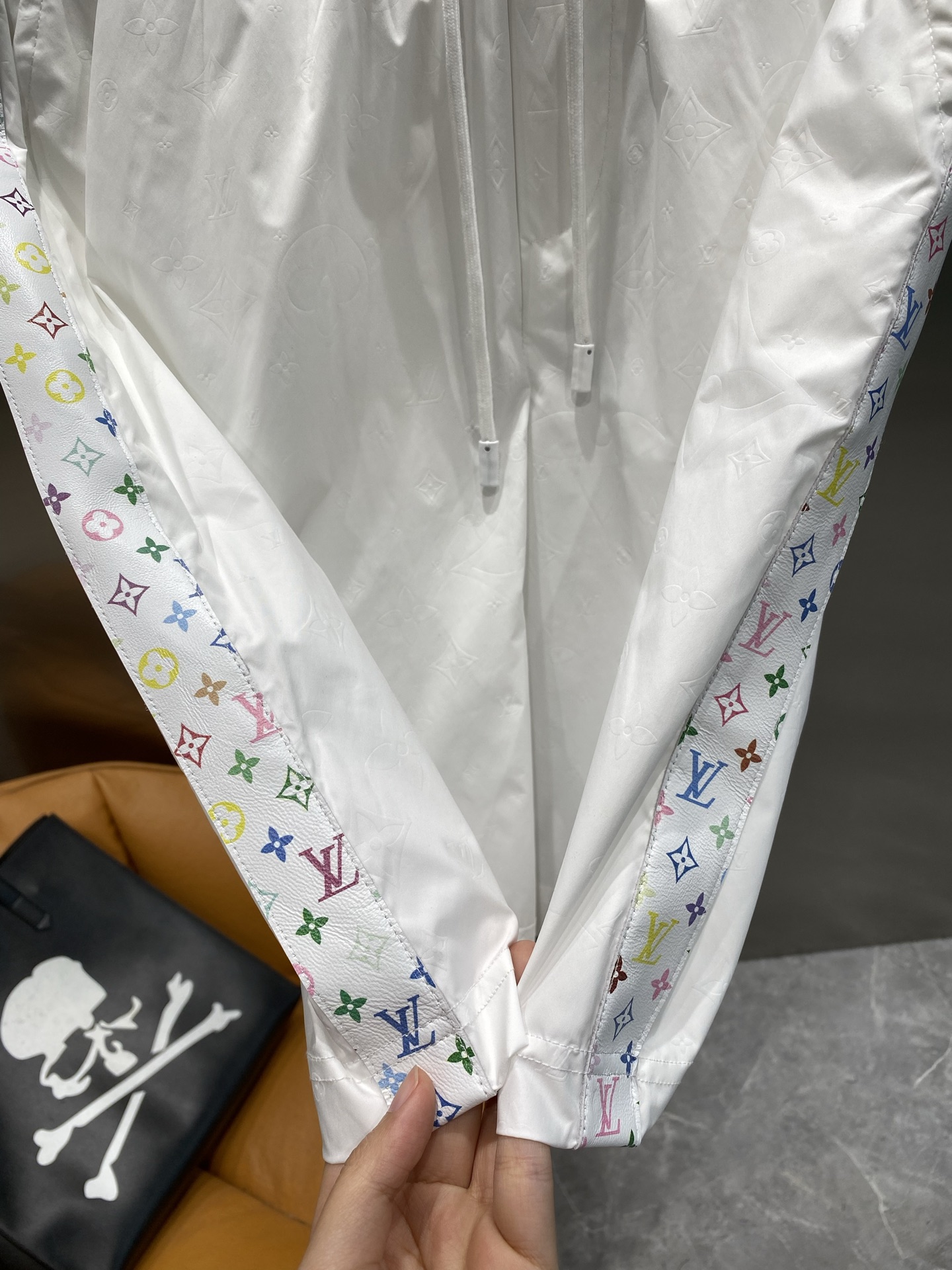 Side White Printed Shorts