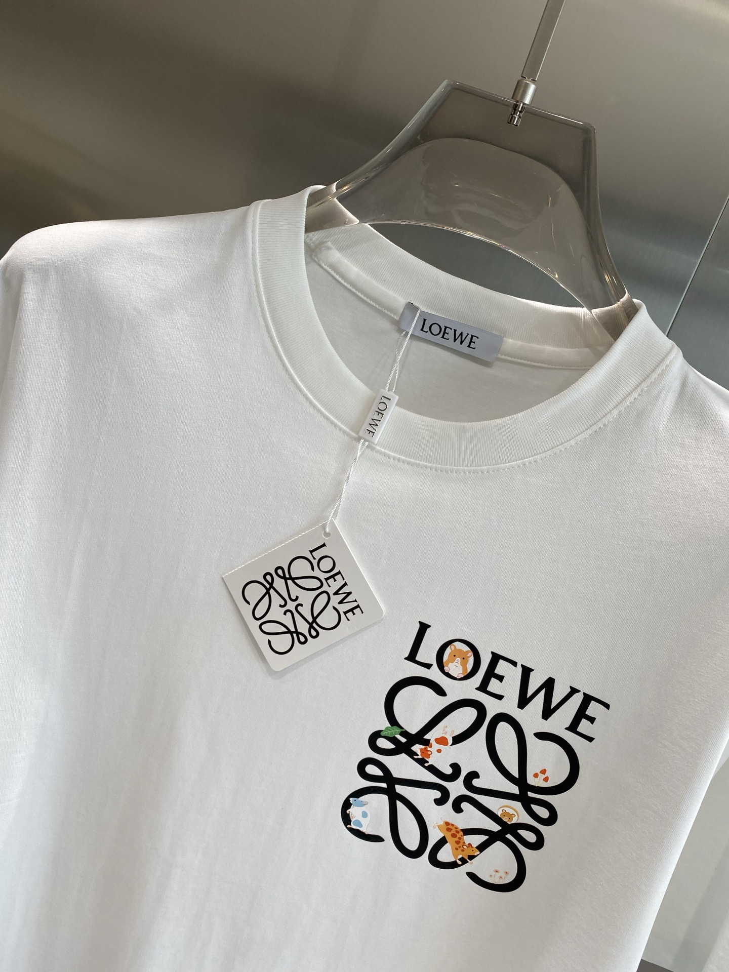 Black and White Classic Style T-Shirt