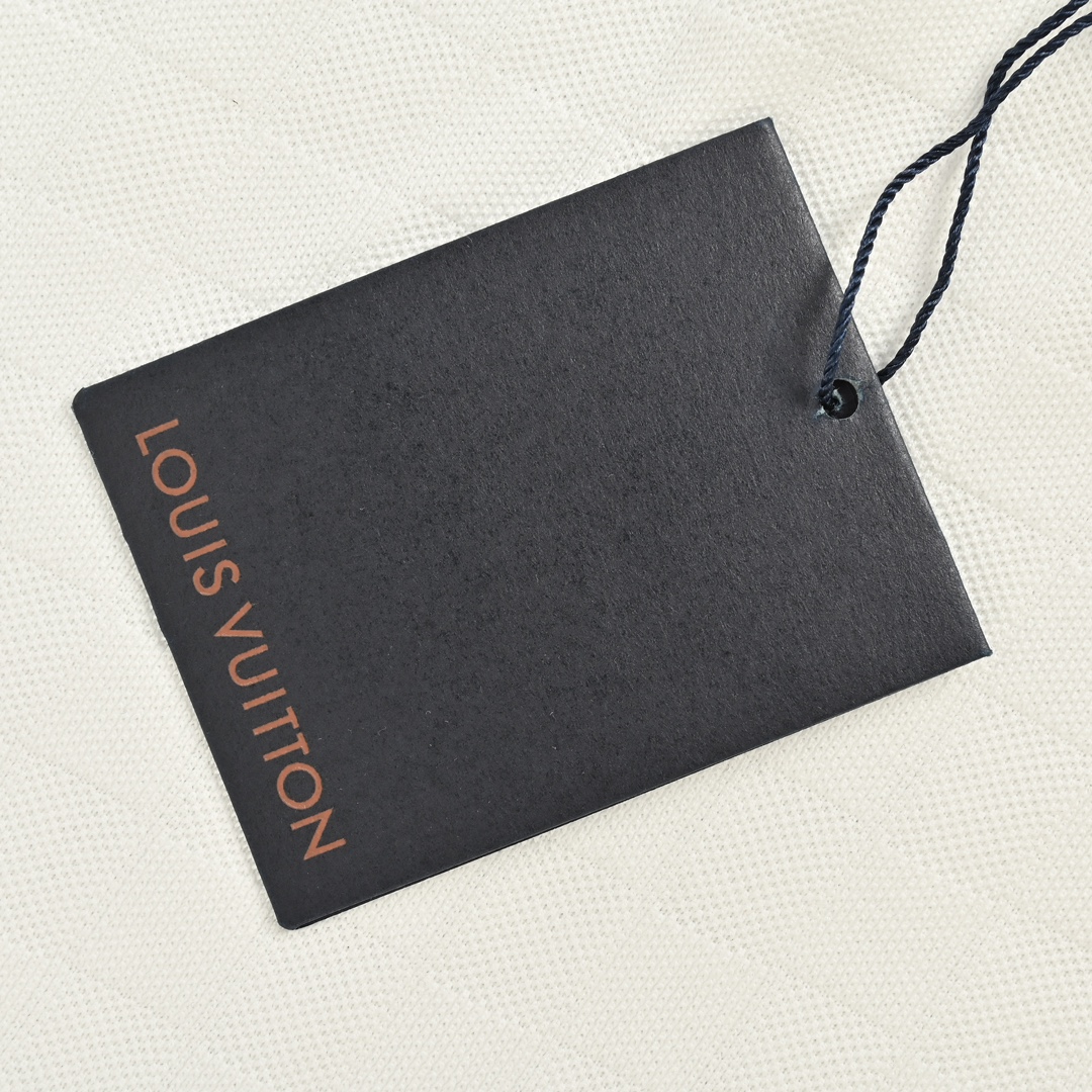 Rhinestone lettering T-shirt