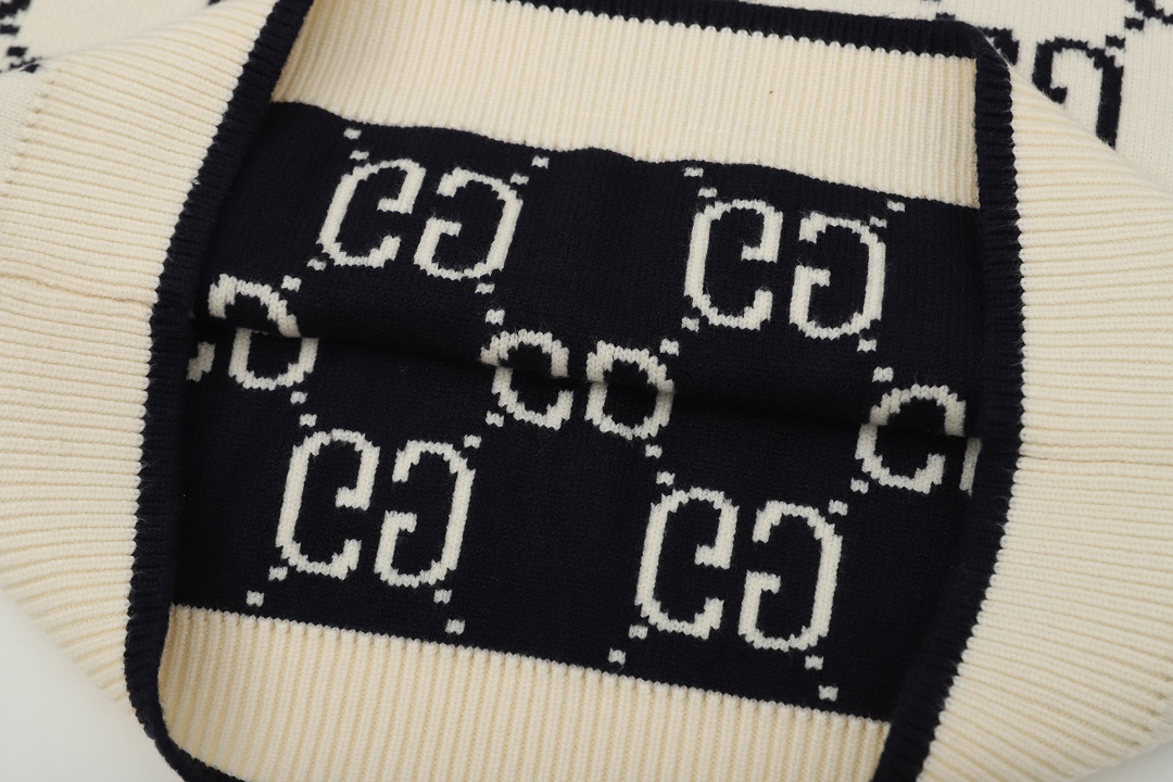 Classic casual crew neck sweater