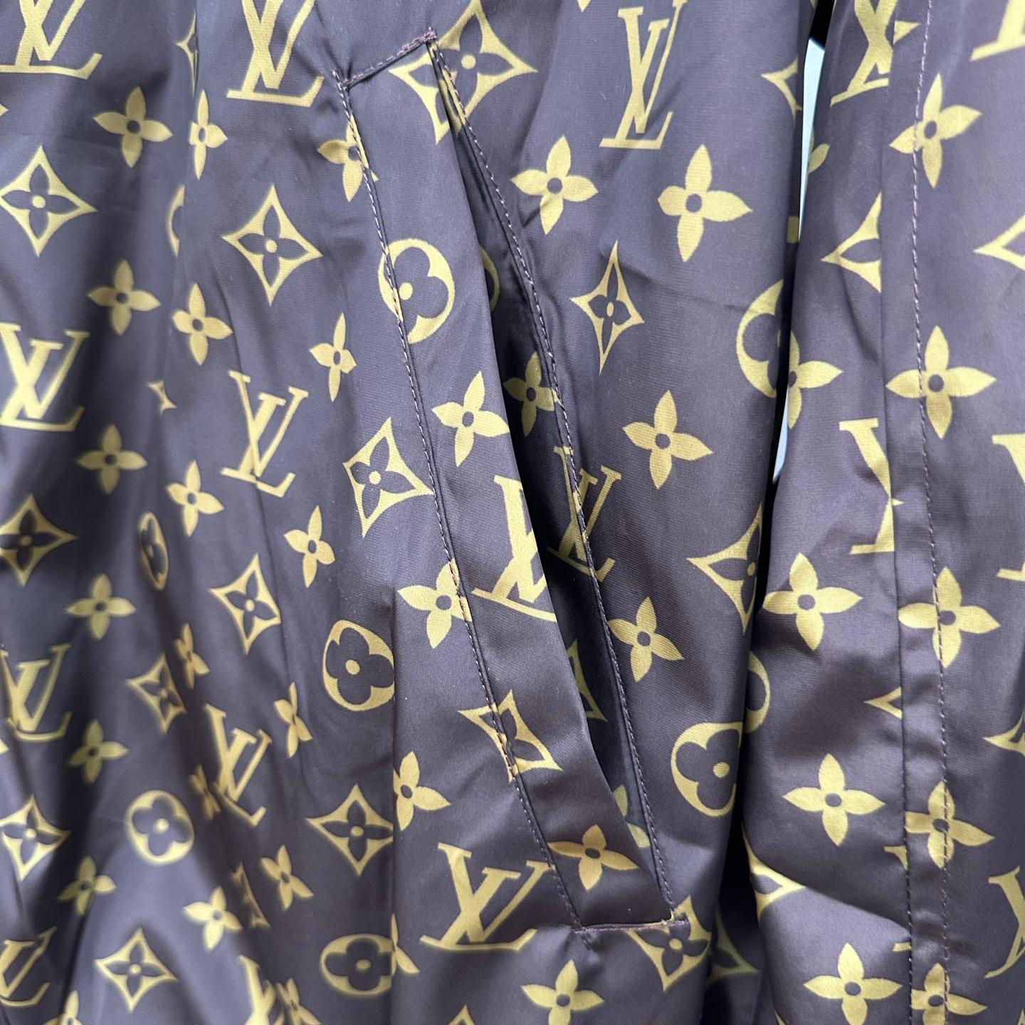 reversible hooded zip-up jacket