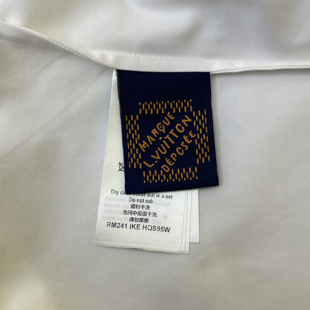 Rose Embroidered Short-sleeved Shirt