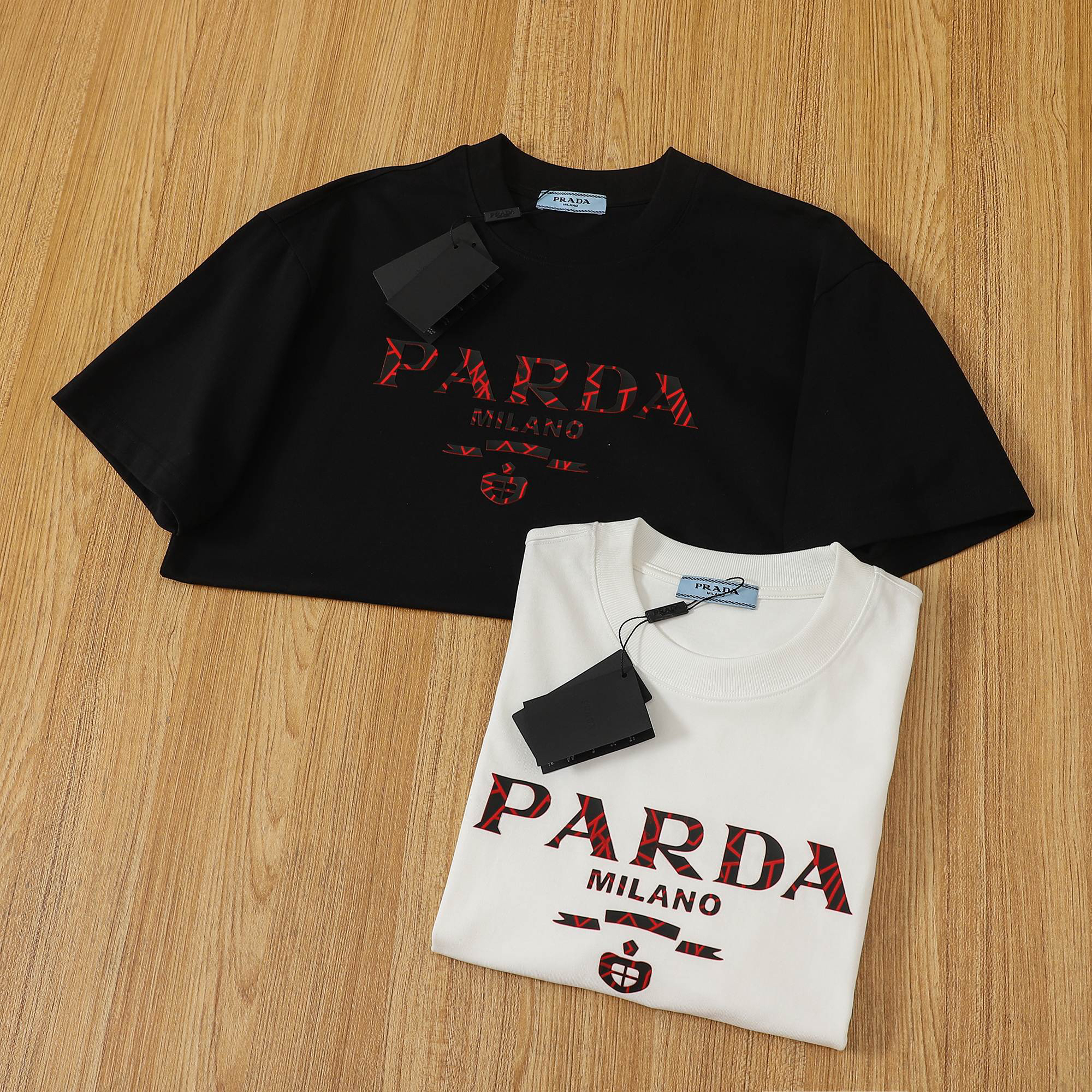 Cracked Silicone Lettering T-shirt