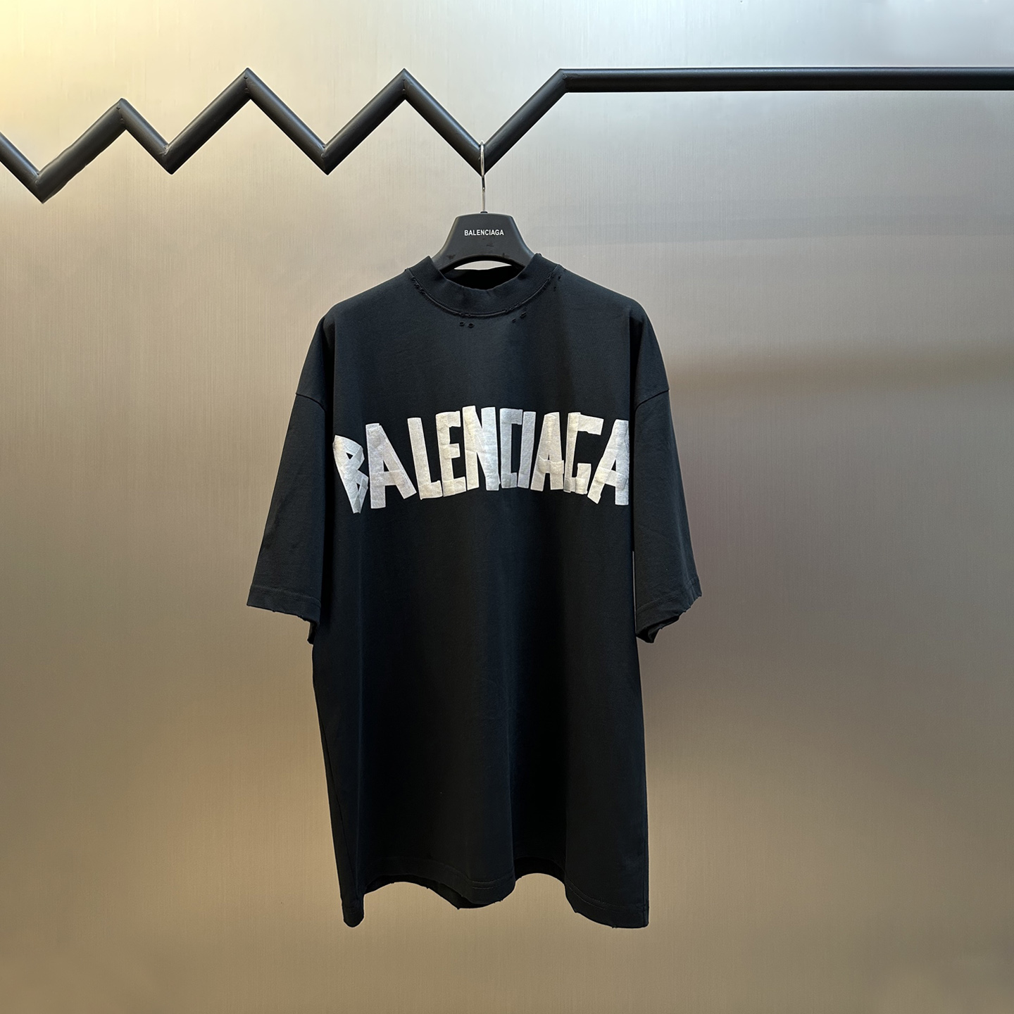 Masking tape short-sleeved T-shirt