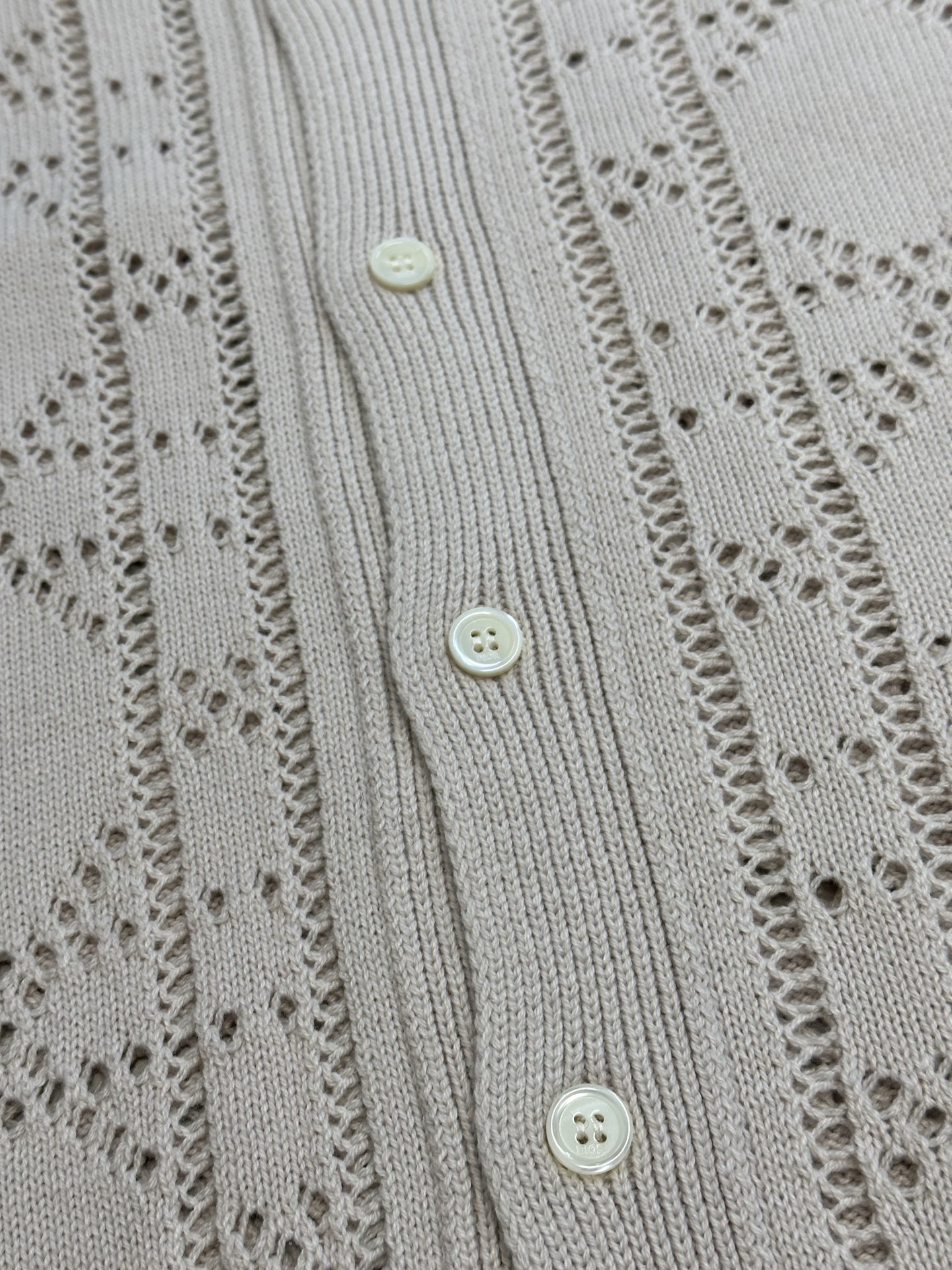 Letter Appliqué Hollow-Out Knit Short-Sleeve Shirt