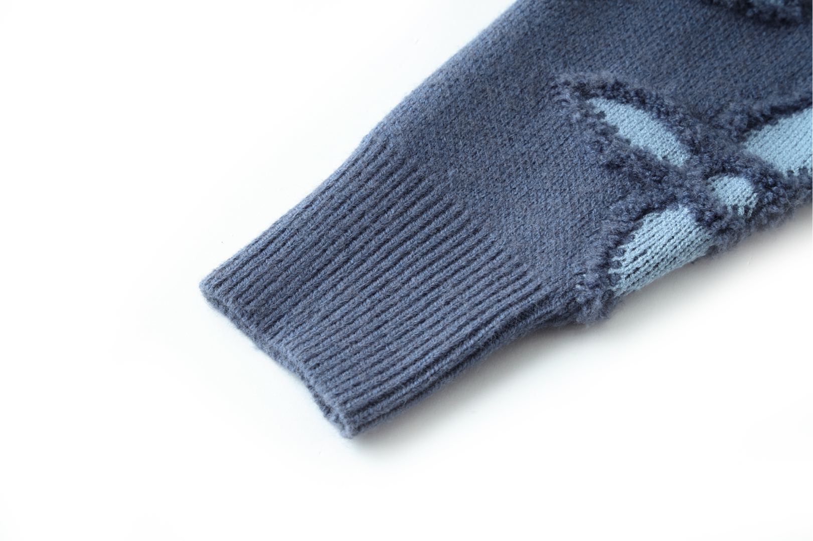 25SS Textured Jacquard Knit Sweater