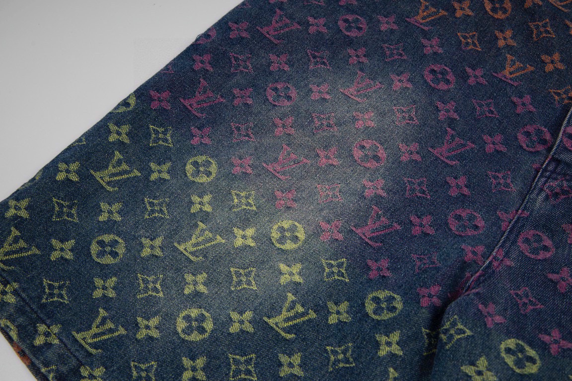 Three-tone gradient denim shorts