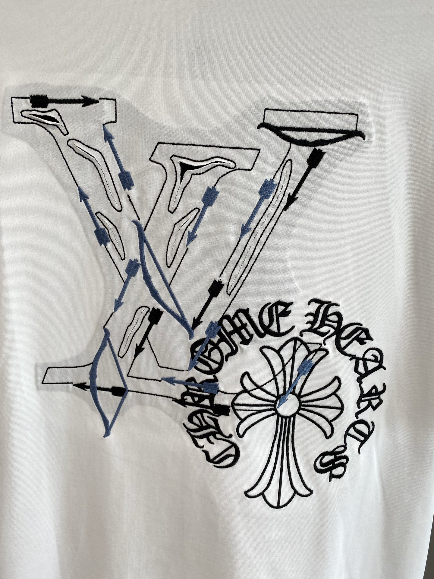 Embroidery Pattern T-Shirt