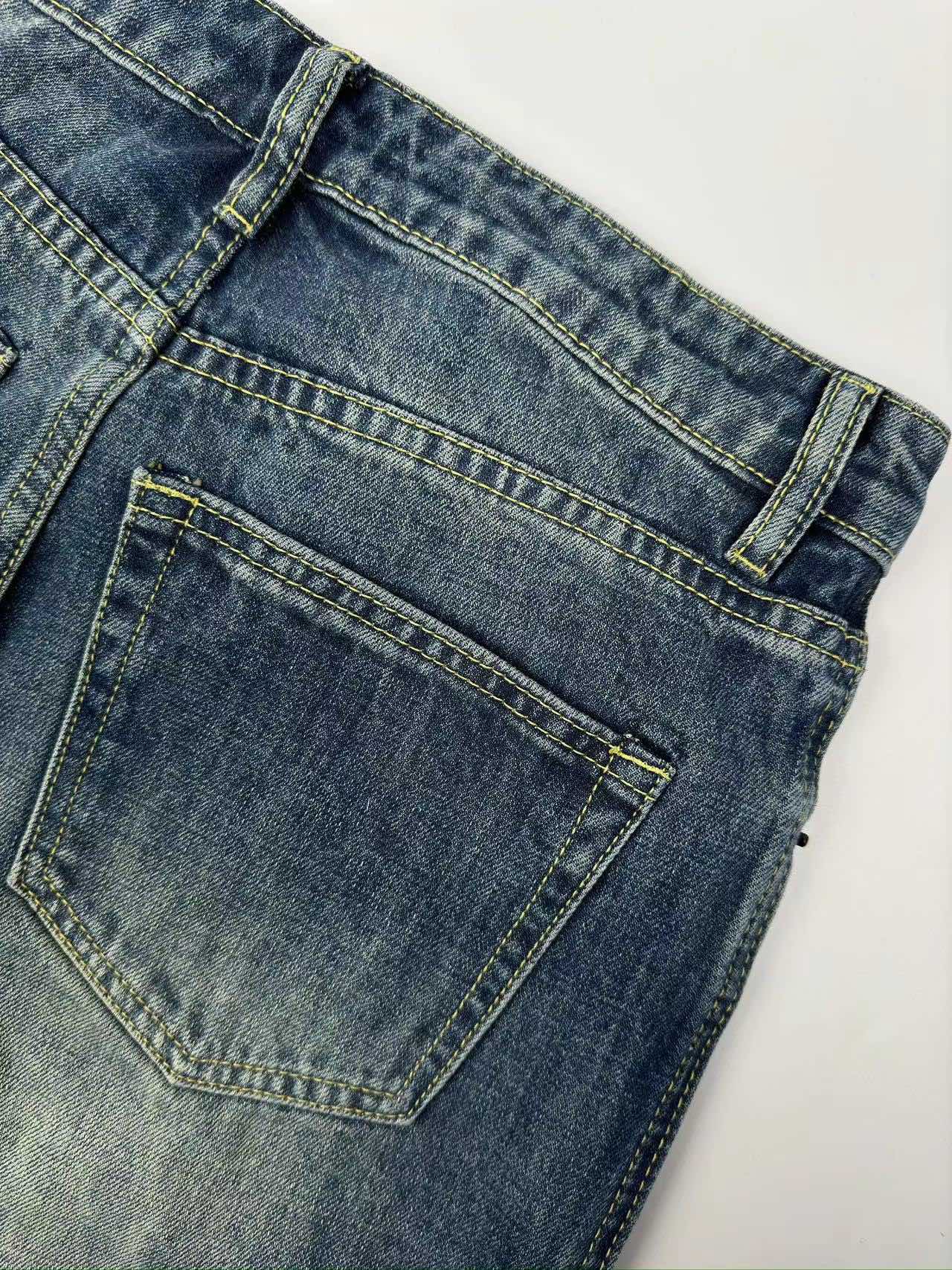 Bell-bottom Jeans