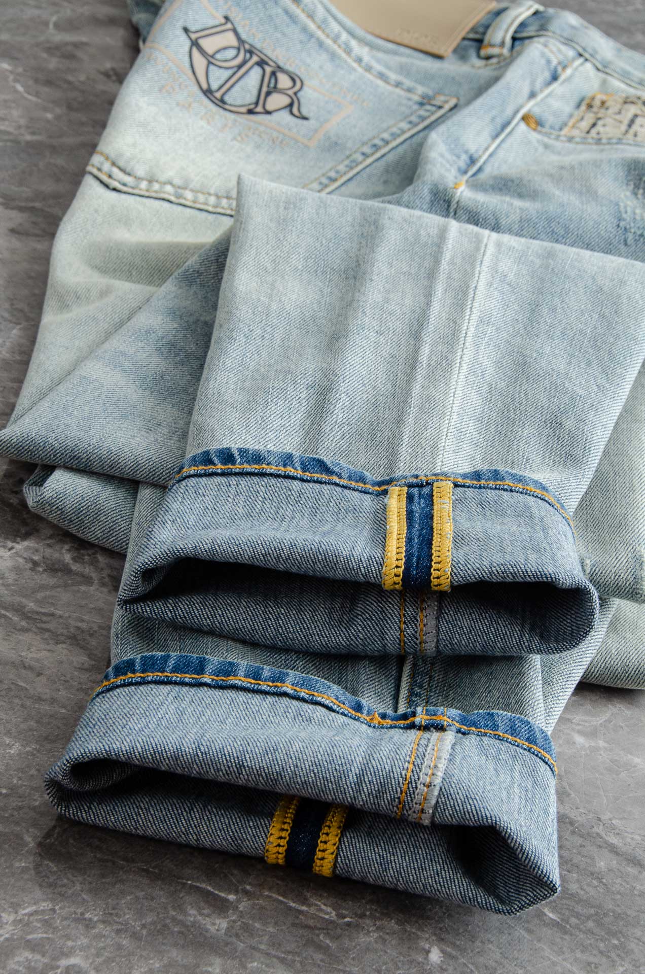 2025SS Men's Fashion Straight-Leg Denim Jeans