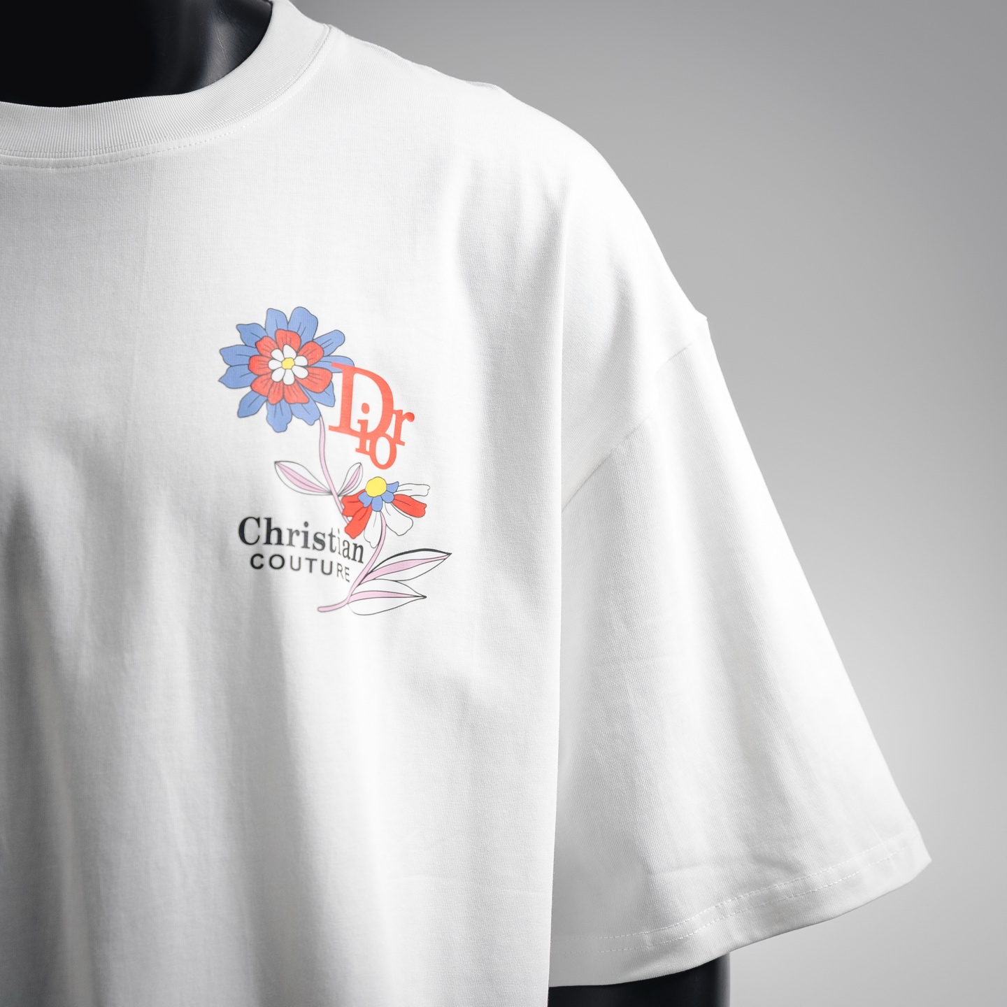 Floral short-sleeved T-shirt