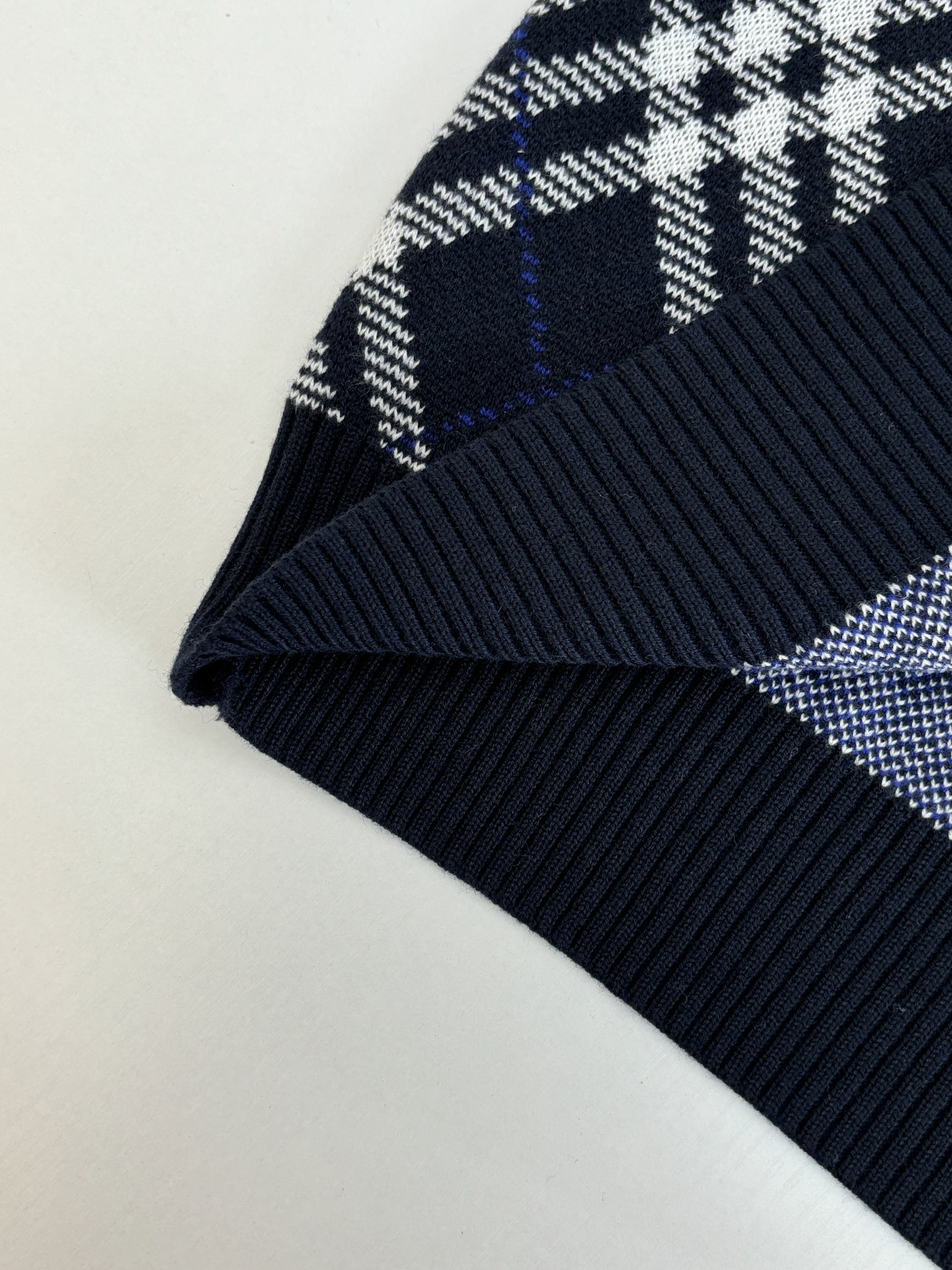 Herringbone Check Wool-Blend Pullover Crewneck Sweater