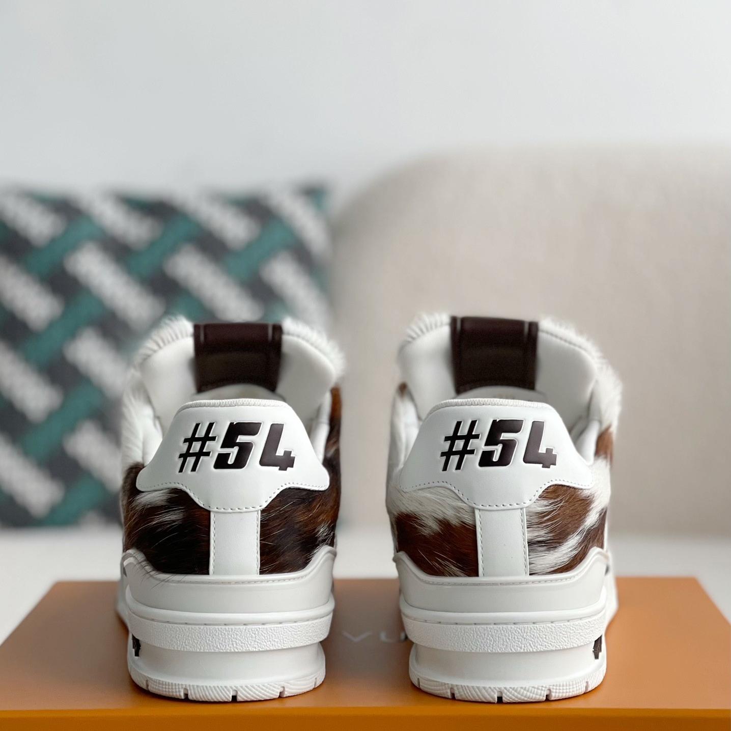 Short Hair Trainer Sneakers