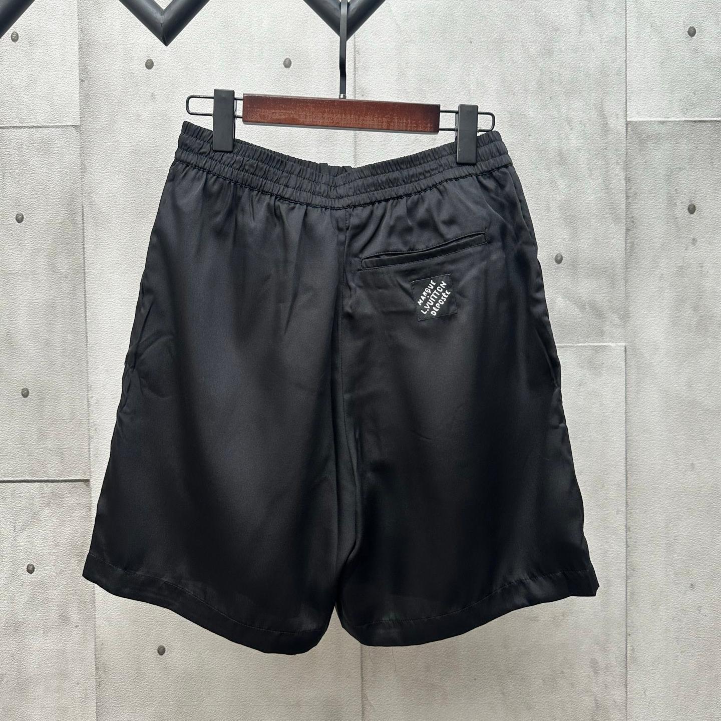 New silk printed casual shorts