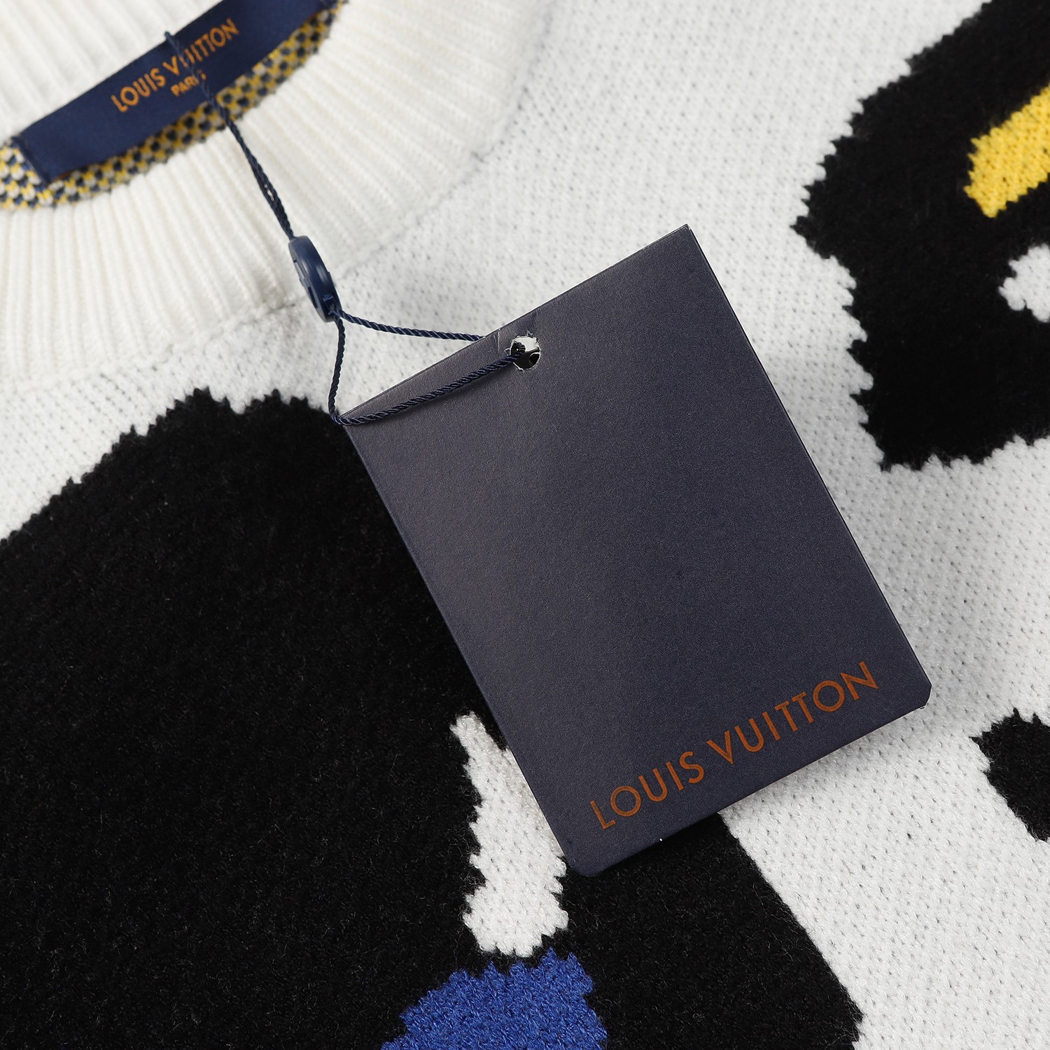 Jacquard crew neck pullover sweater