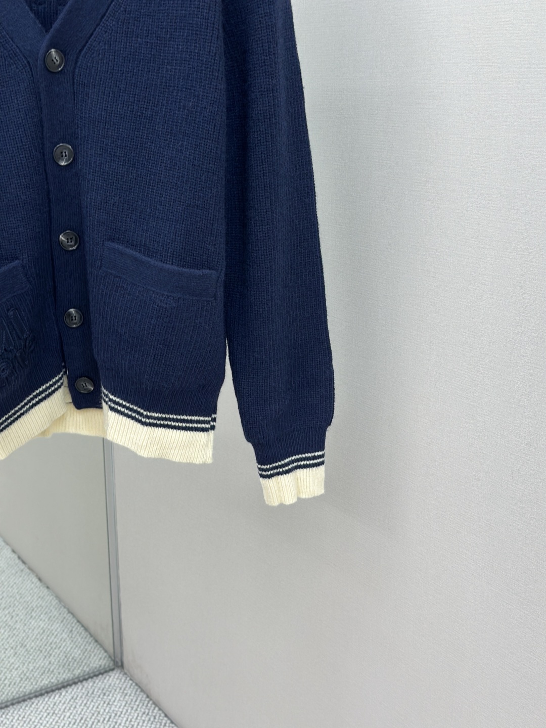 New Woven ADC Heart Stripe V-Neck Cardigan Sweater