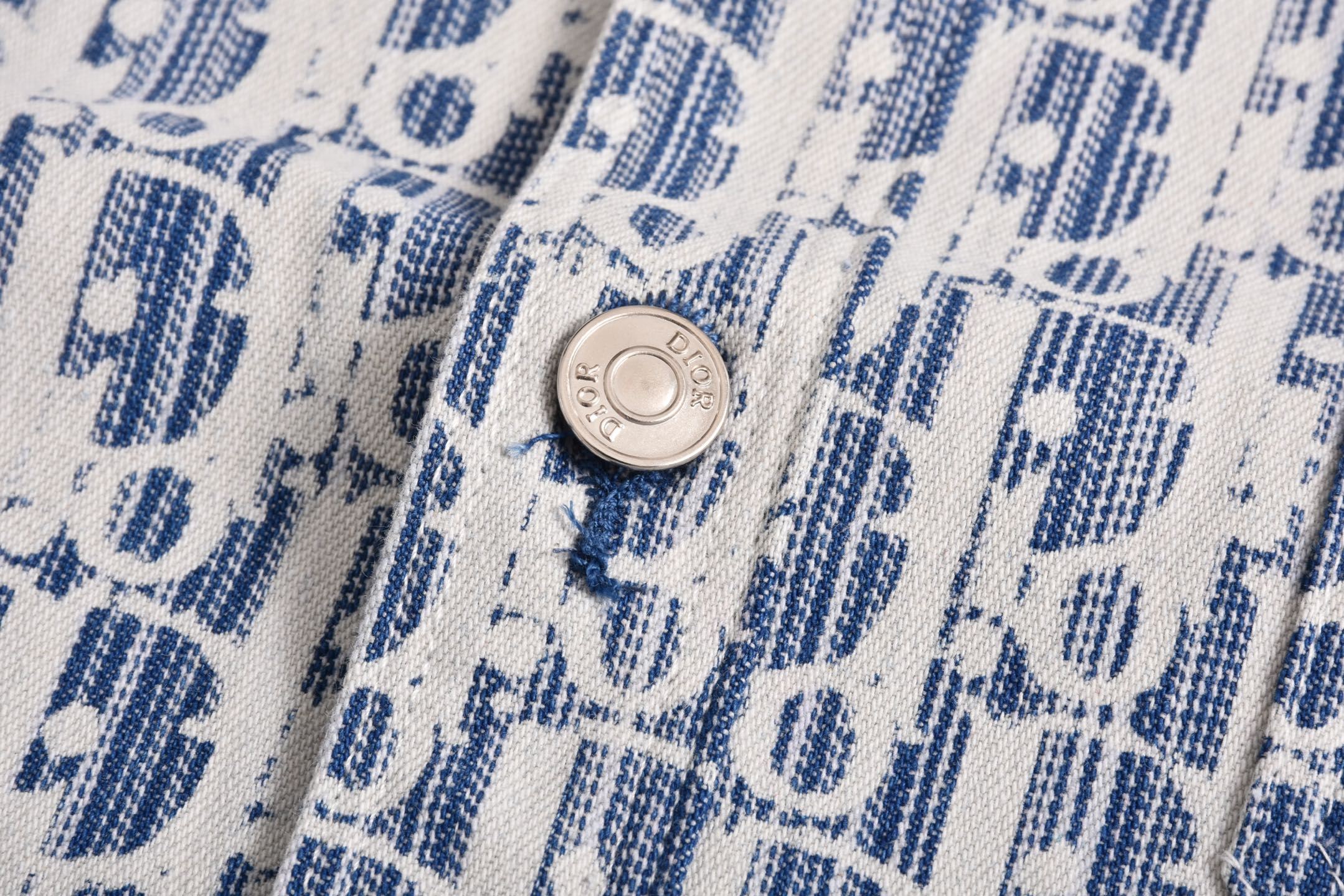 All-over Jacquard Short-Sleeve Denim Shirt