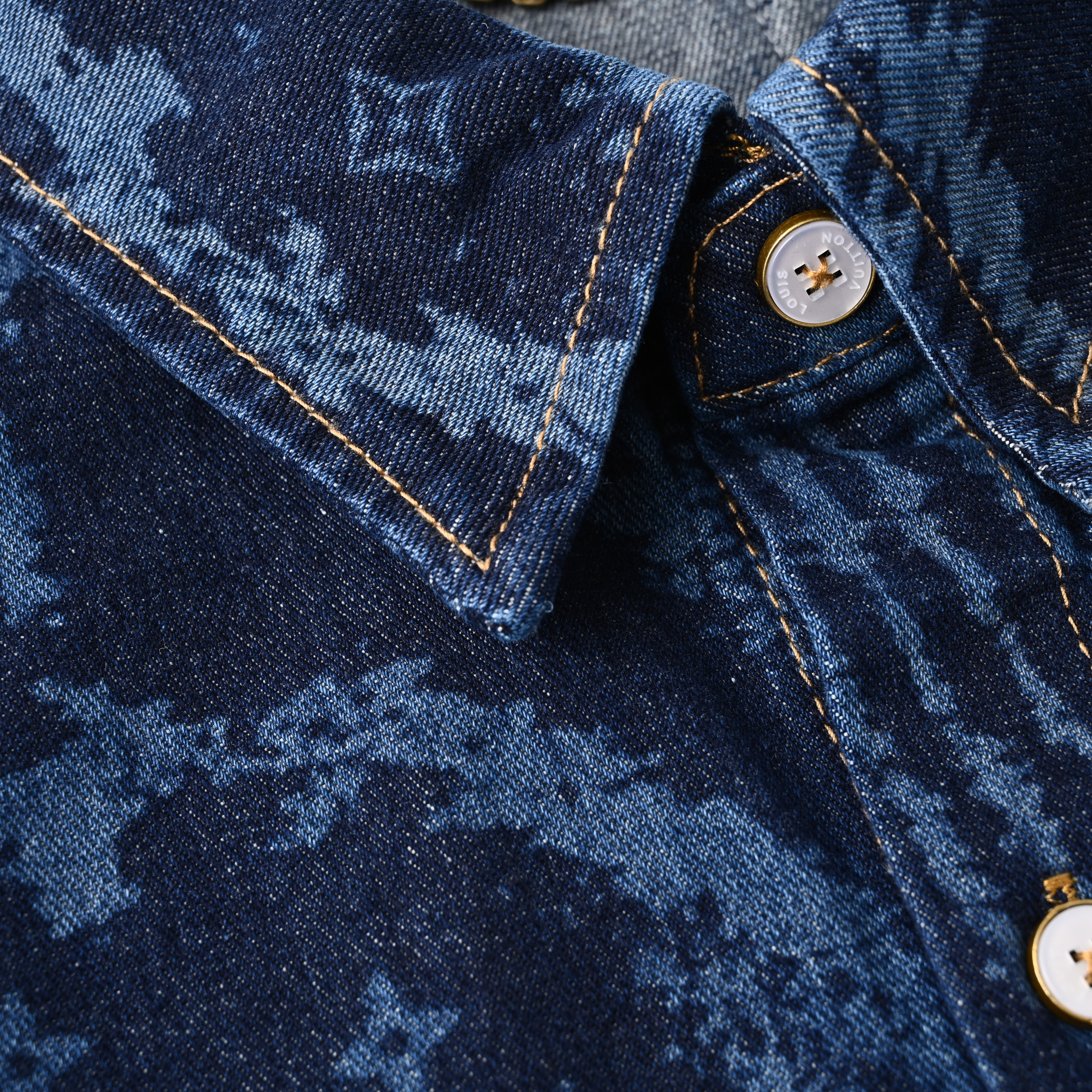 Dark denim short-sleeved shirt