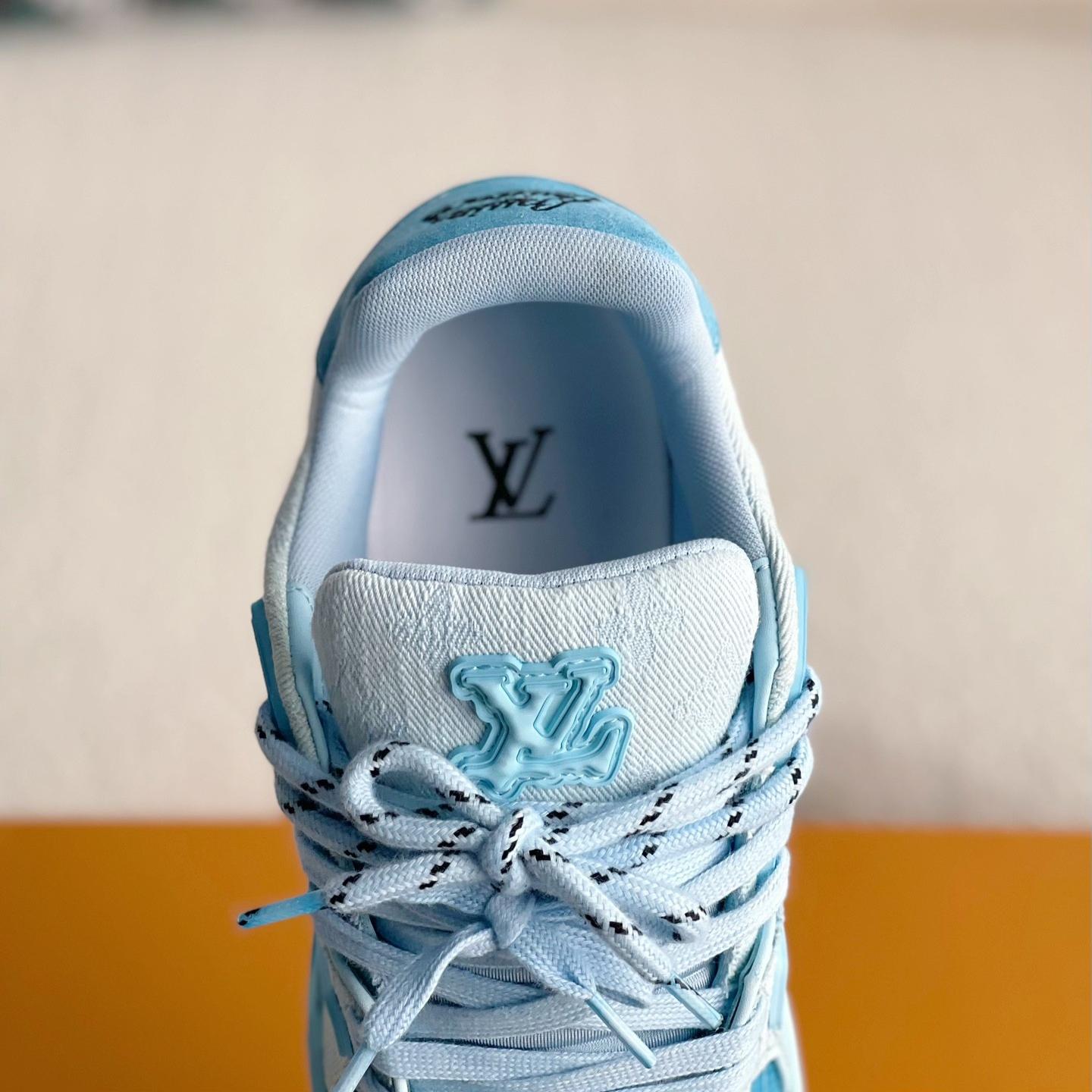 BLUE TRAINER CANVAS SNEAKERS