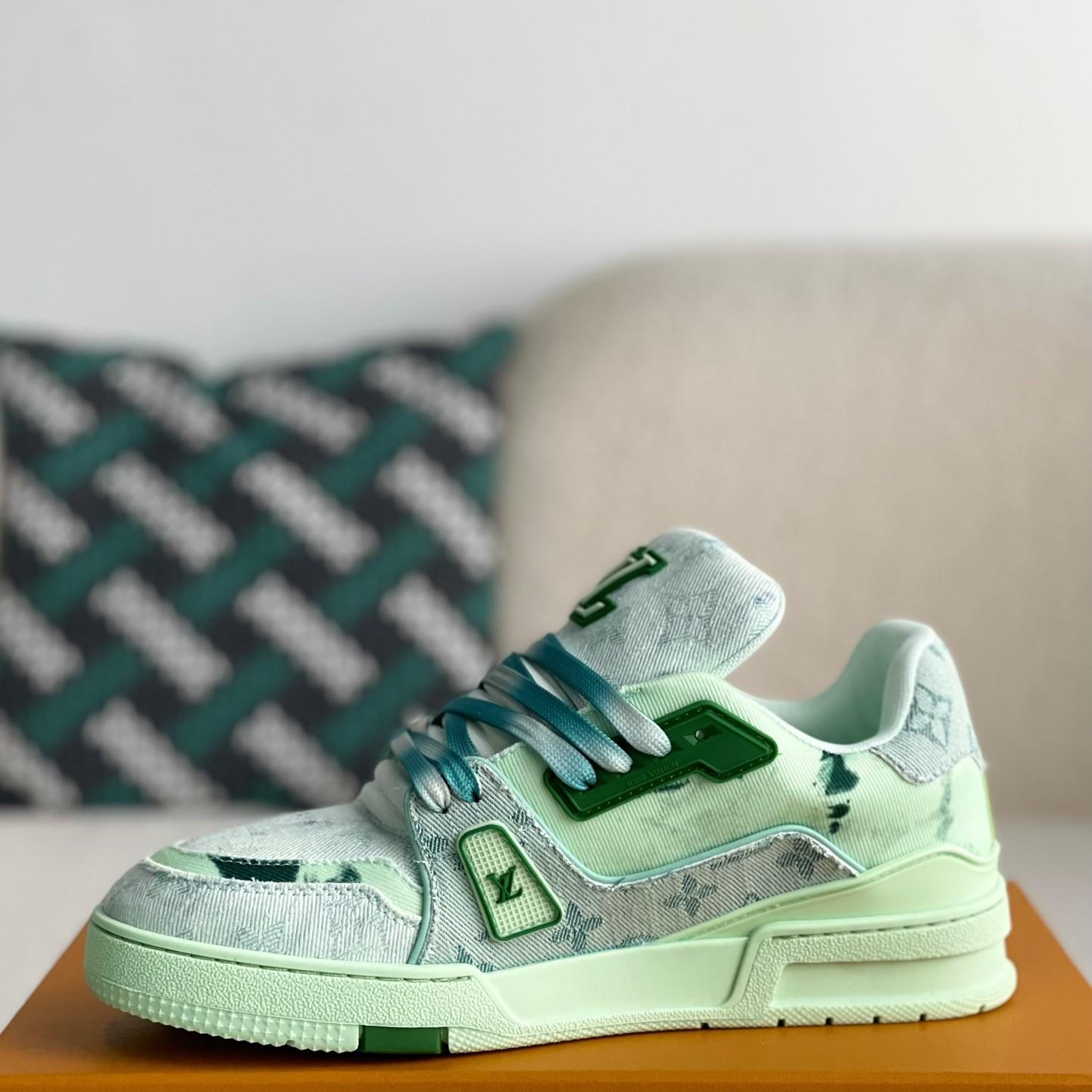 Green Trainer Sneaker