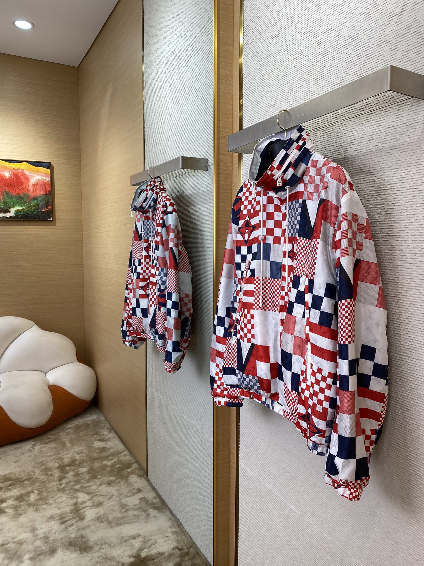 Reversible long sleeve jacket