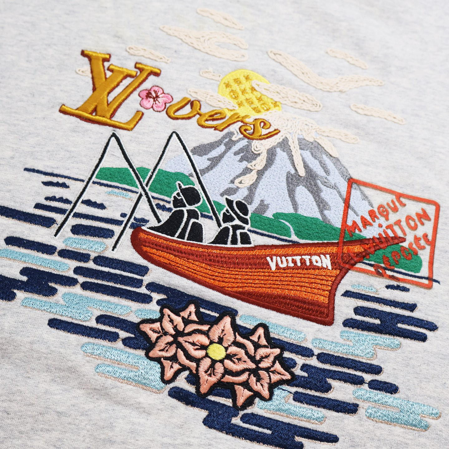 Fishing embroidered crewneck sweatshirt