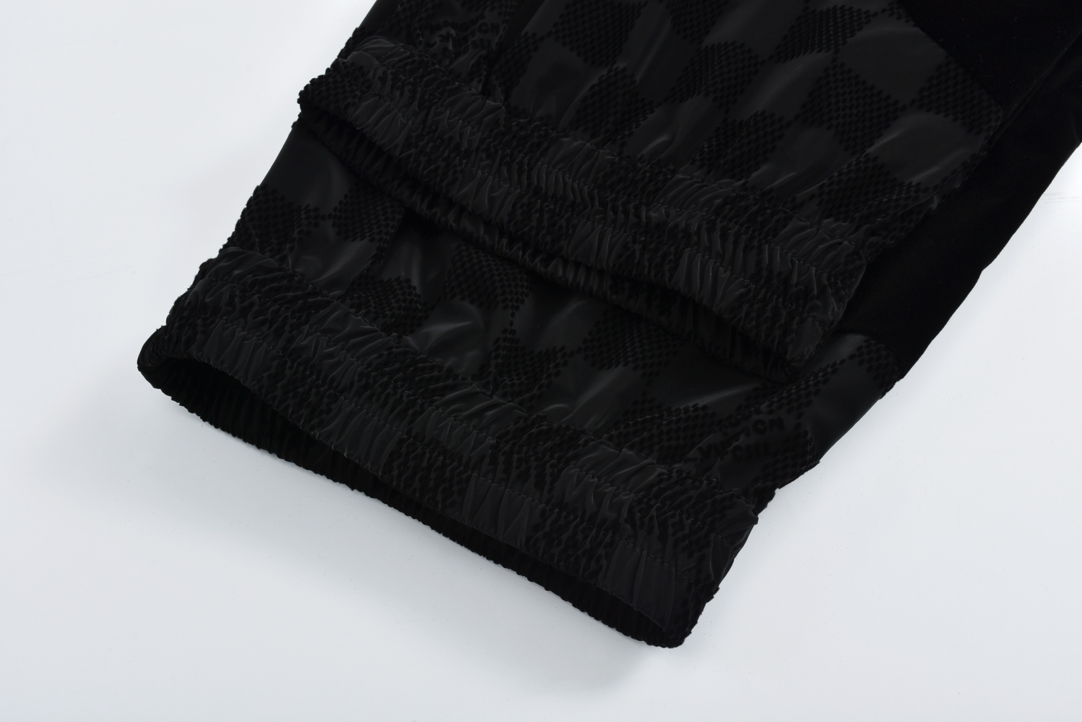 25SS Checkered Letter Flocking Jacquard Cuffed Pants