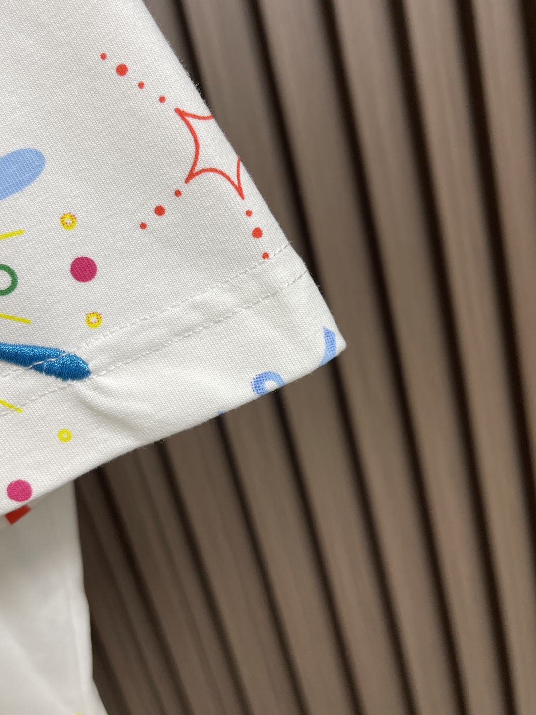 Spray print crew neck T-shirt