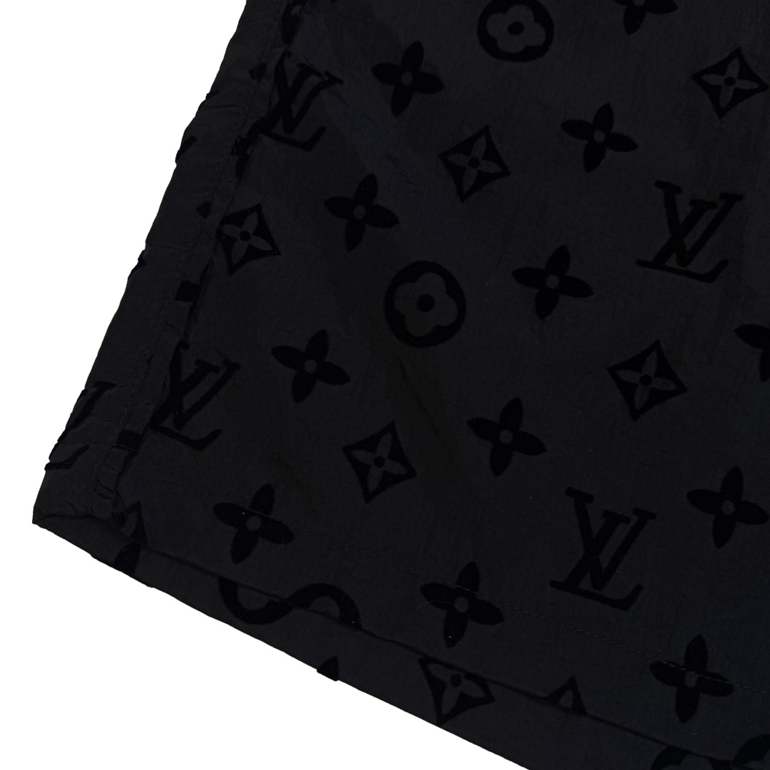Printed flocked shorts