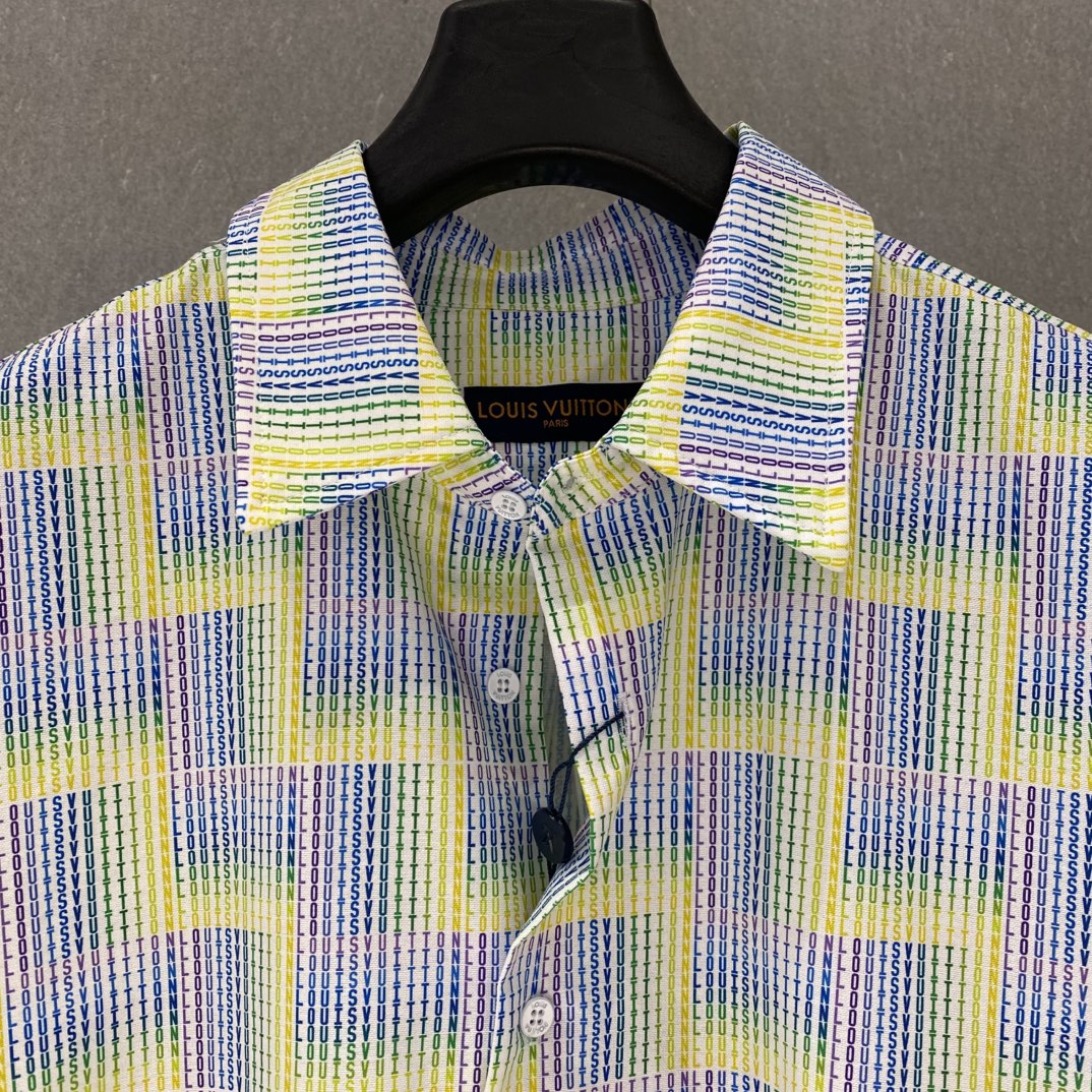 Staircase Gradient Short-Sleeve Shirt