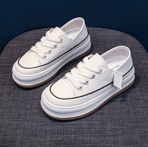 Fashionable and trendy women's shoes with sponge sole rubber PU casual single shoes