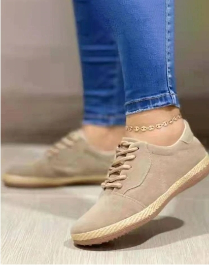 Casual woven flat bottomed autumn and winter new lightweight single shoes for women