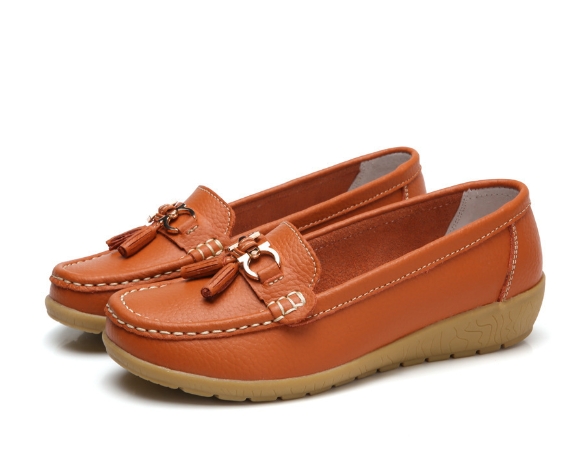 Middle aged and elderly mothers' shoes, women's singles shoes, bean shoes, women's soft soled sloping heels