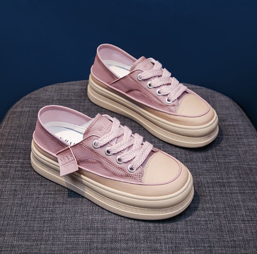 Fashionable and trendy women's shoes with sponge sole rubber PU casual single shoes