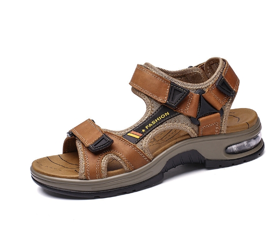 Men's outdoor sandals, leather casual beach sandals, retro summer