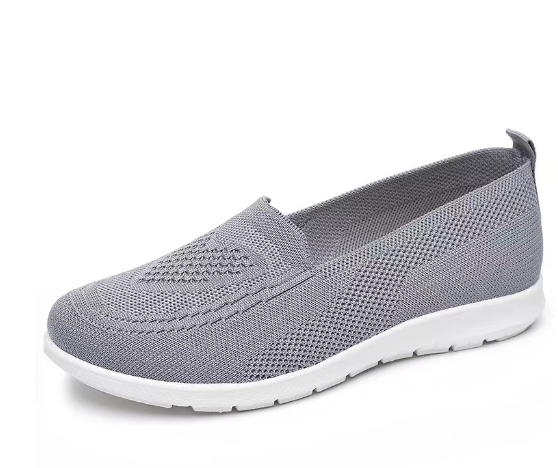Breathable flat casual shoes for middle-aged and elderly mothers