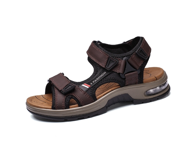 Men's outdoor sandals, leather casual beach sandals, retro summer