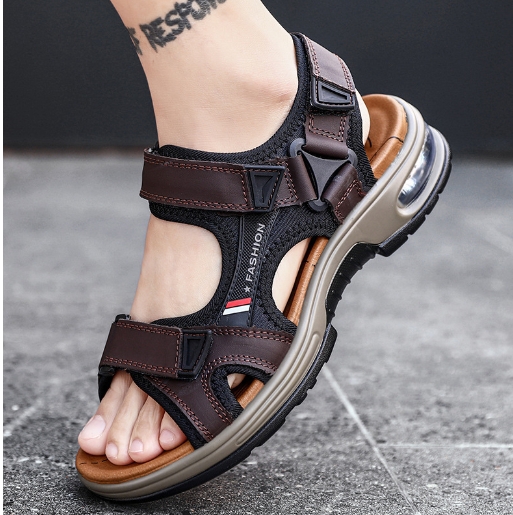 Men's outdoor sandals, leather casual beach sandals, retro summer