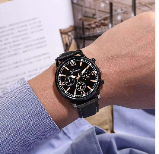 Black shell three eyelid watch with men's casual quartz watch