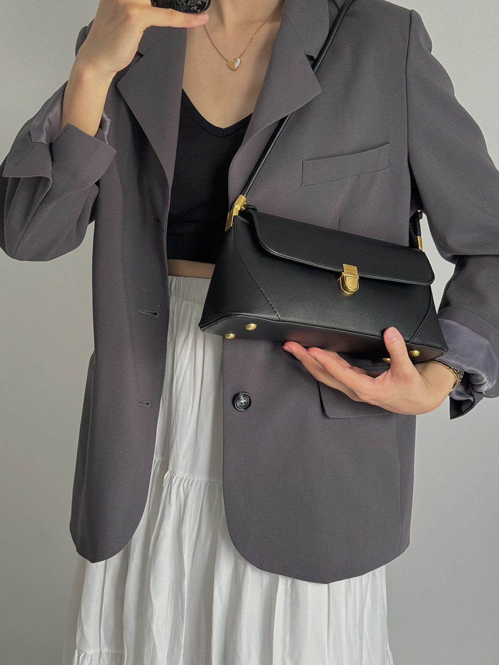 2025 New Fashionable Retro Underarm Bag French Stick Bag Vintage Shoulder Bag