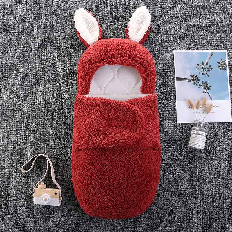 Baby bag held by newborn sleeping bag, thickened in autumn and winter