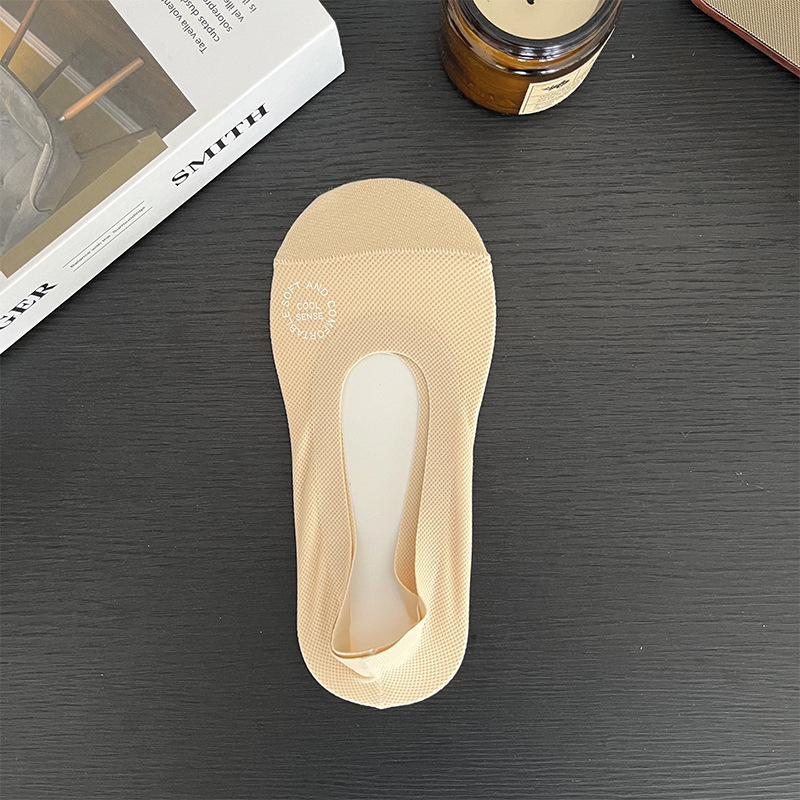 Ice silk boat socks for women, non slip and non falling heel, thin shallow mouth invisible short socks