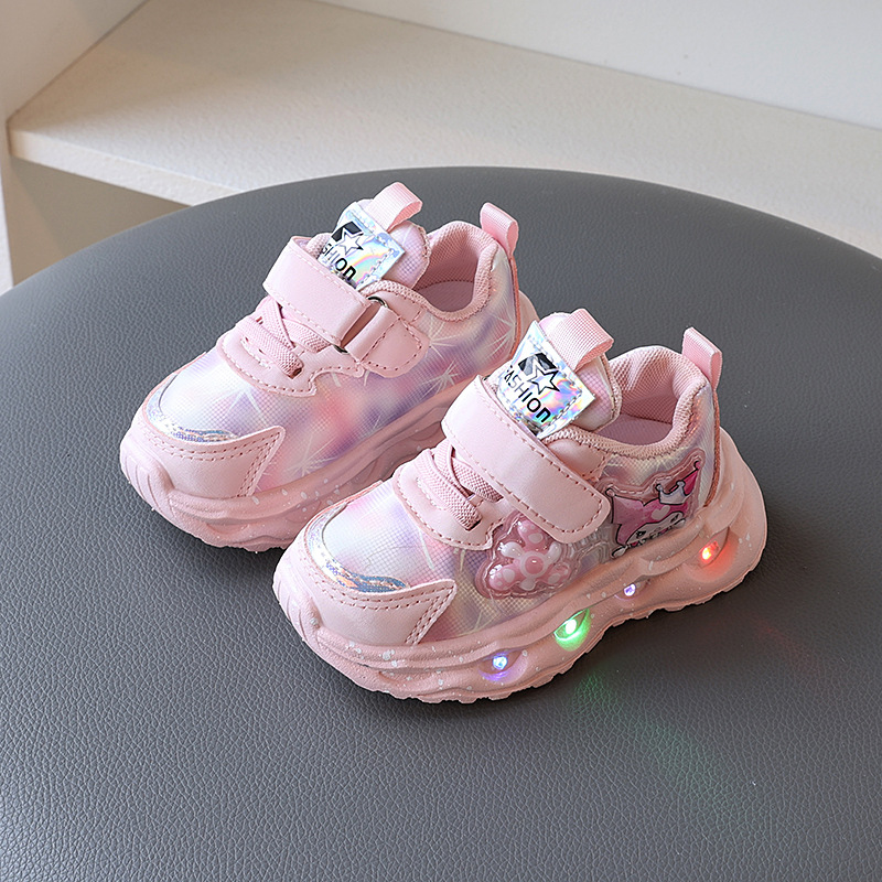 Lighting up sports shoes for children aged 1-3 and 2, breathable leather surface, travel shoes with soft soles