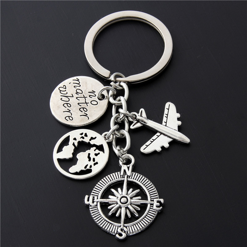 Exquisite Mini Creative Pendant with Airplane Luggage Keychain