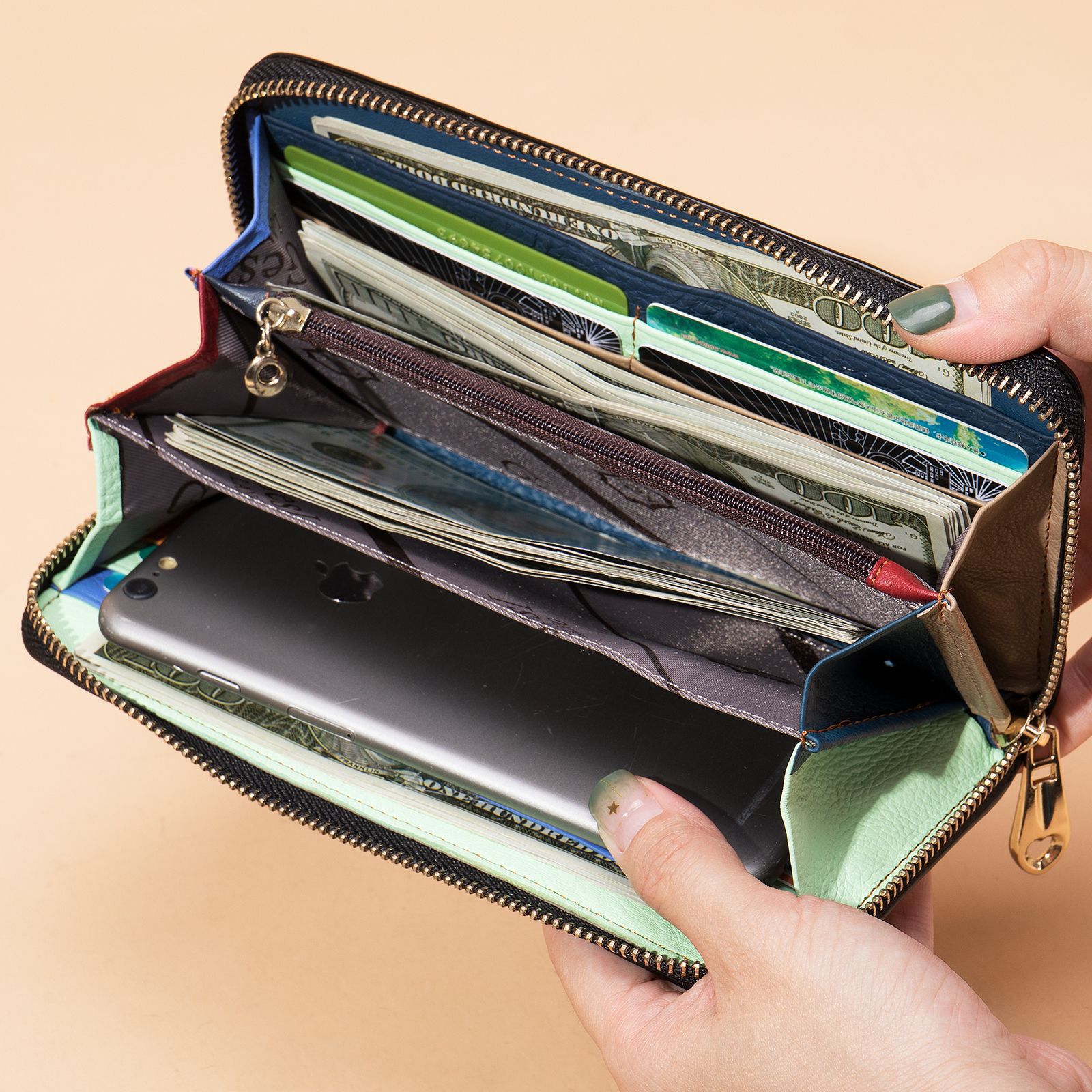 Retro lady's cowhide clutch bag with a high-end feel, long ethnic-style genuine leather spliced wallet, and patent leather clutch bag